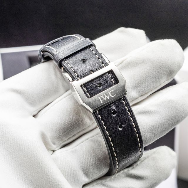 IWC Big Pilot's IW329303 Image 3